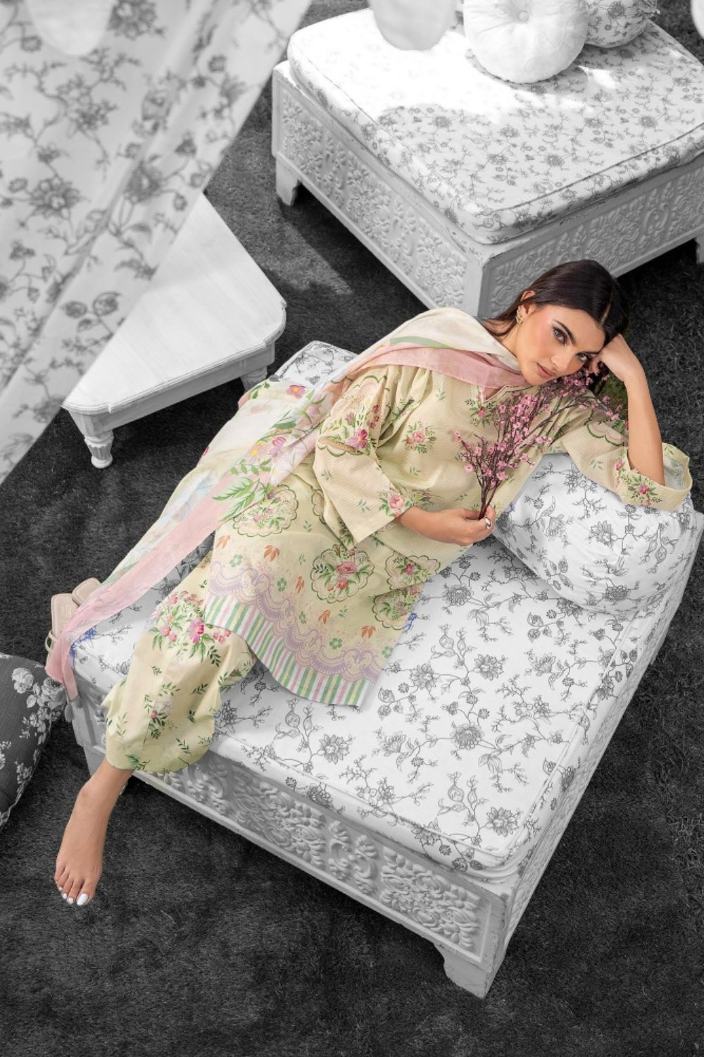 Summer Lawn Collection